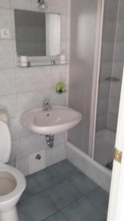 Szaloky Apartmanhaz Gyenesdiás Exteriör bild