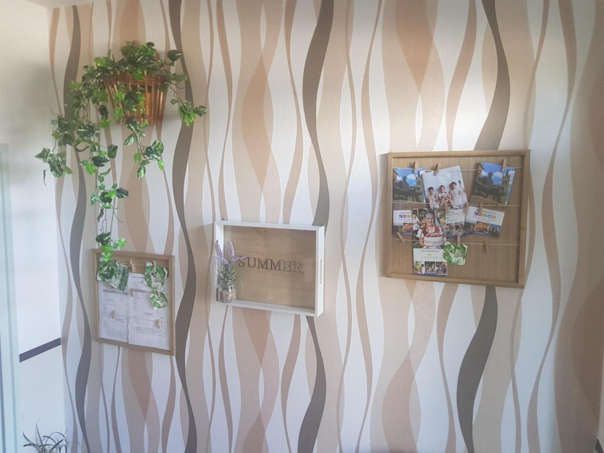 Szaloky Apartmanhaz Gyenesdiás Exteriör bild