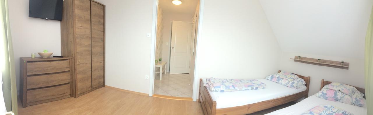 Szaloky Apartmanhaz Gyenesdiás Exteriör bild
