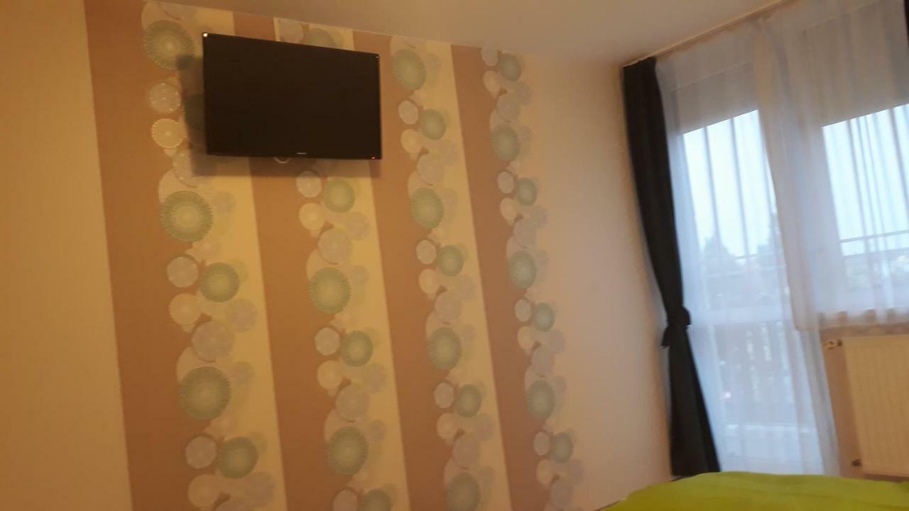 Szaloky Apartmanhaz Gyenesdiás Exteriör bild